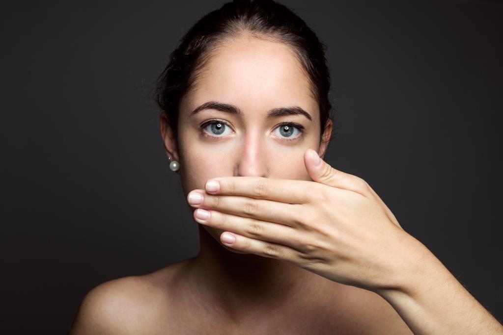 13 Cara Menghilangkan Bau Mulut secara Alami